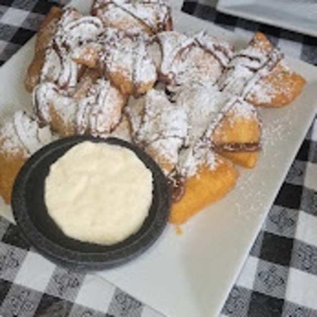 Fresh Zeppole's.