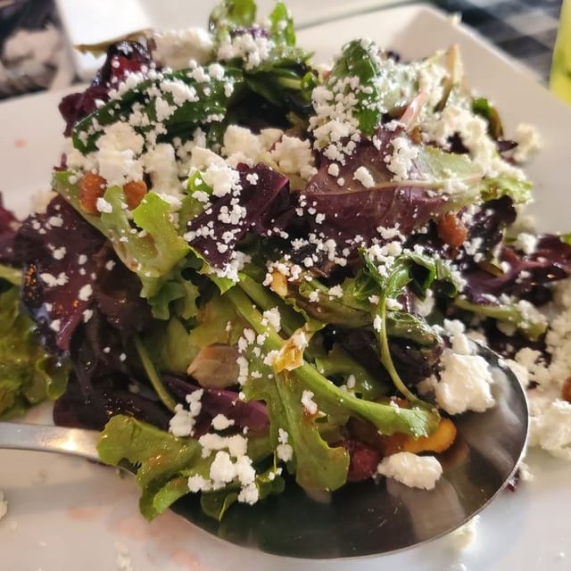 Mesclun Salad.