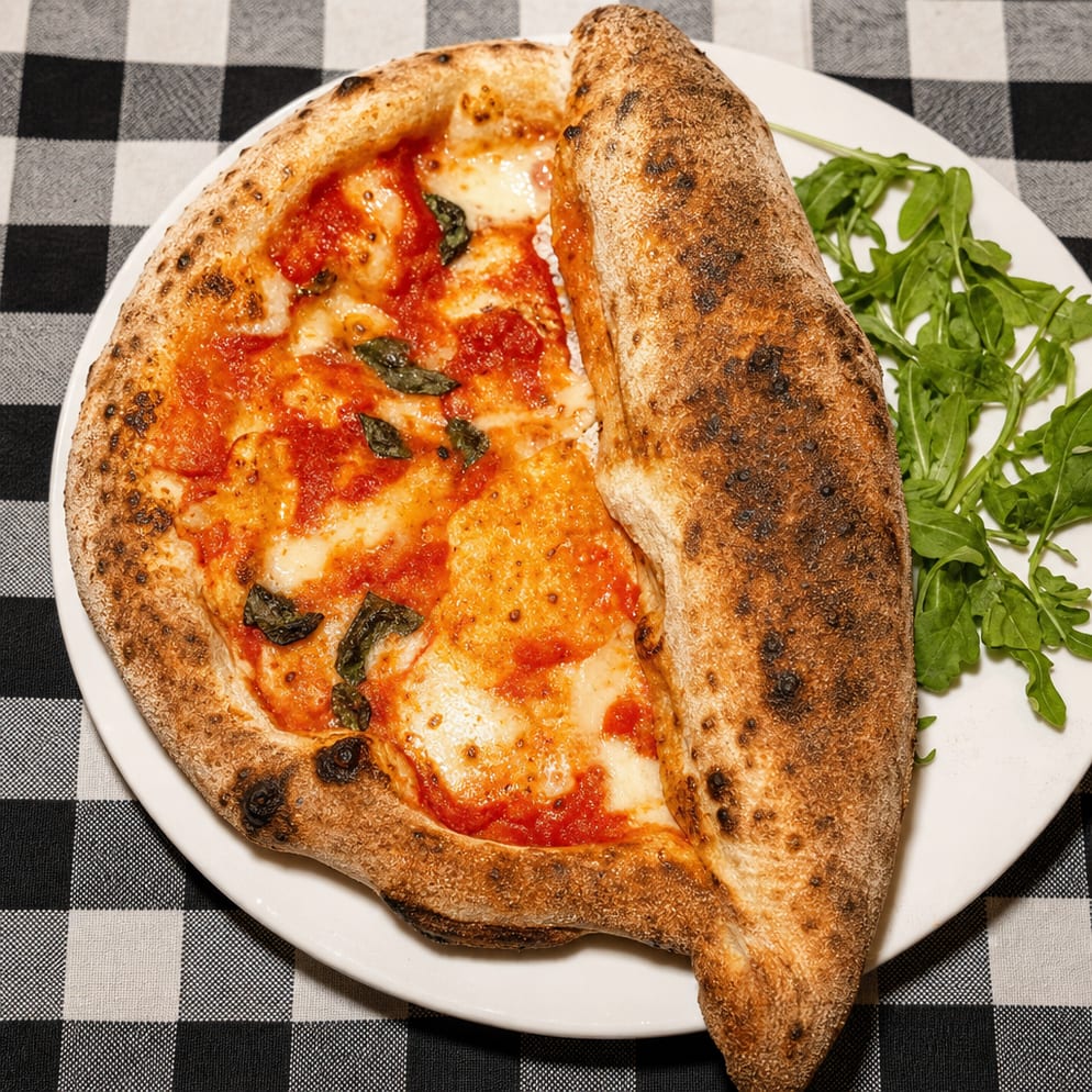 Mambo Italiano Calzone.
