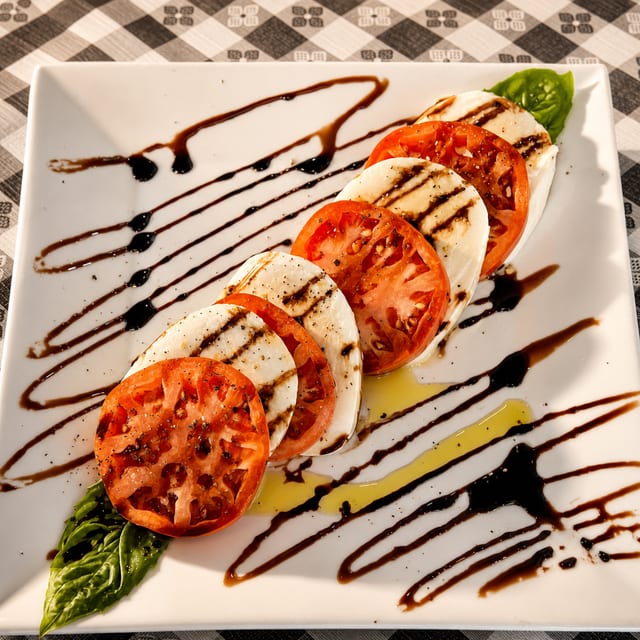 Mozzarella & Plum Tomatoes.